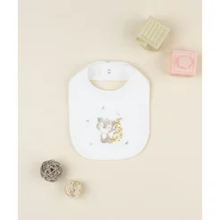Babero para bebés en color crema con estampado*Prenatal Outlet