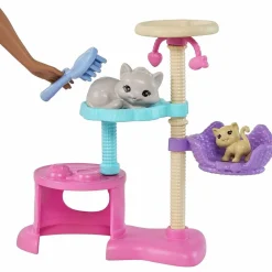 - Kitty Condo - Muñeca y gatitos*BARBIE Outlet