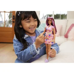 Sale Barbie - Muñeca Fashionista con vestido de corazones y accesorios de moda ㅤ Muñecas