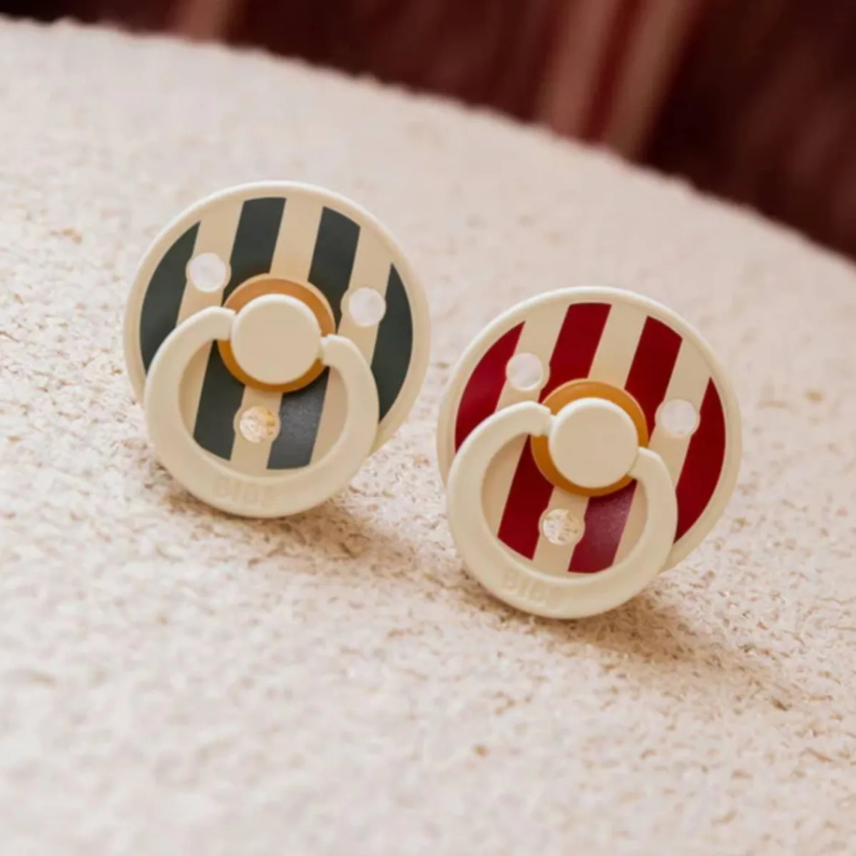 Clearance - 2 Chupetes Studio Colour de Latex +0M - Ruby/Pine Biberones Y Chupetes·Chupetes