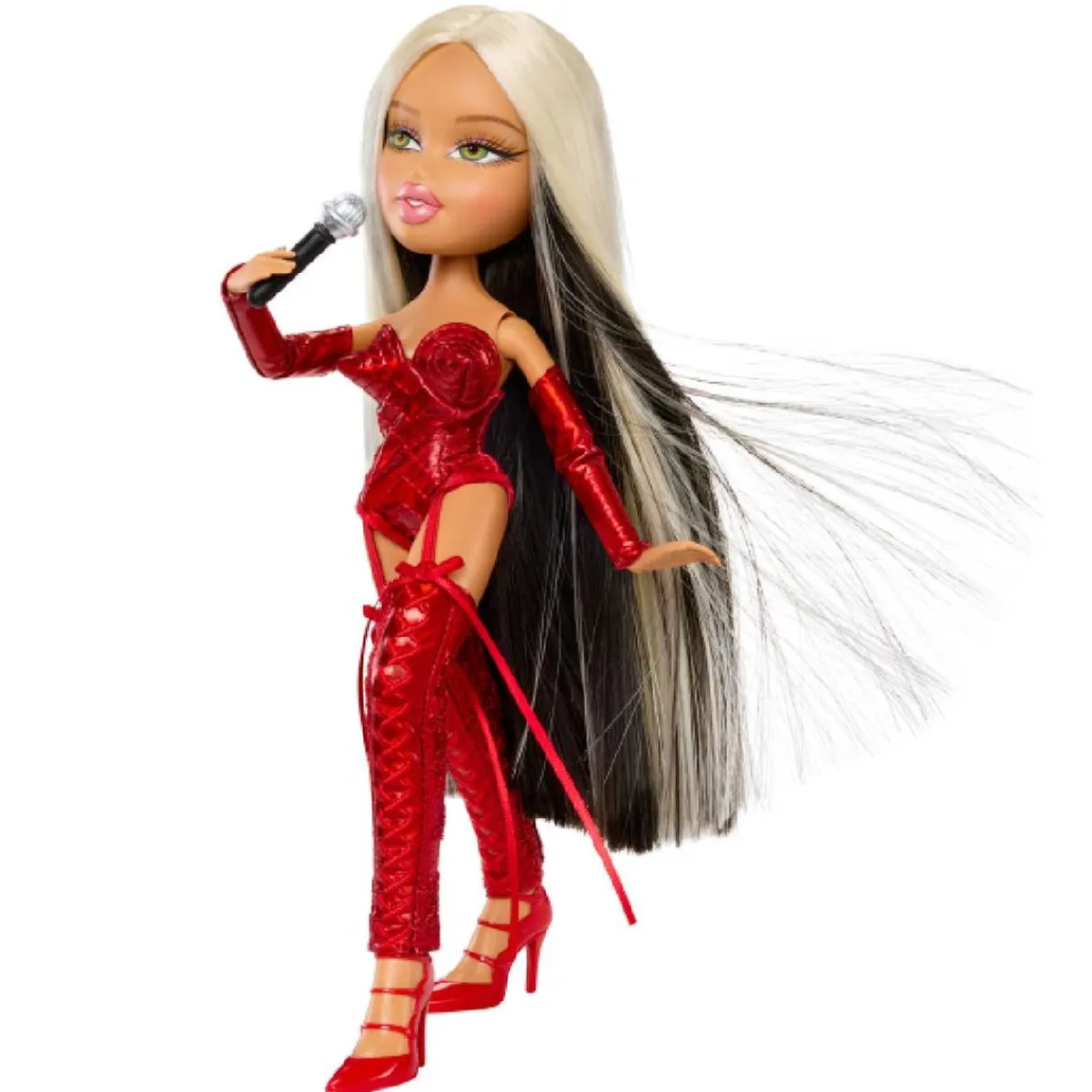 - Lola Índigo*Bratz Hot