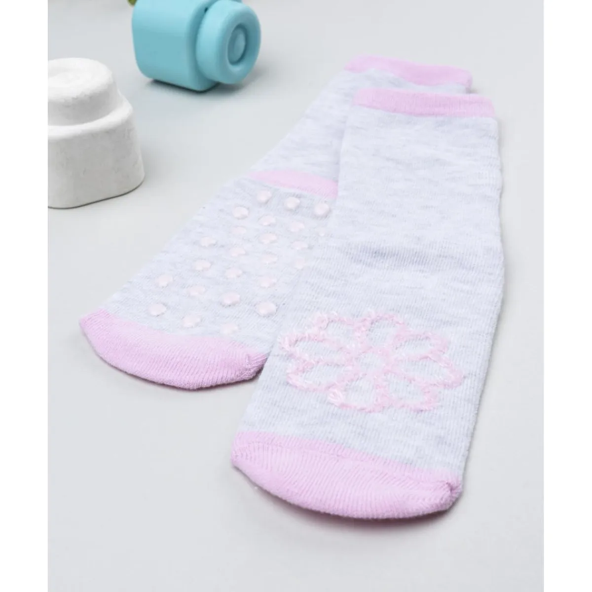 Online Calcetines antideslizantes niña gris con margarita Calzado Y Accesorios·Accesorios Y Complementos