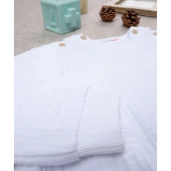 Camiseta blanca de cuello redondo para niño*Prenatal Clearance