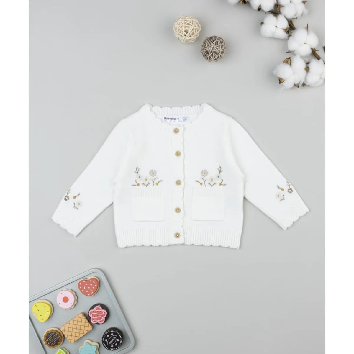 Cárdigan tricot de niña con flores bordadas*Prenatal Hot