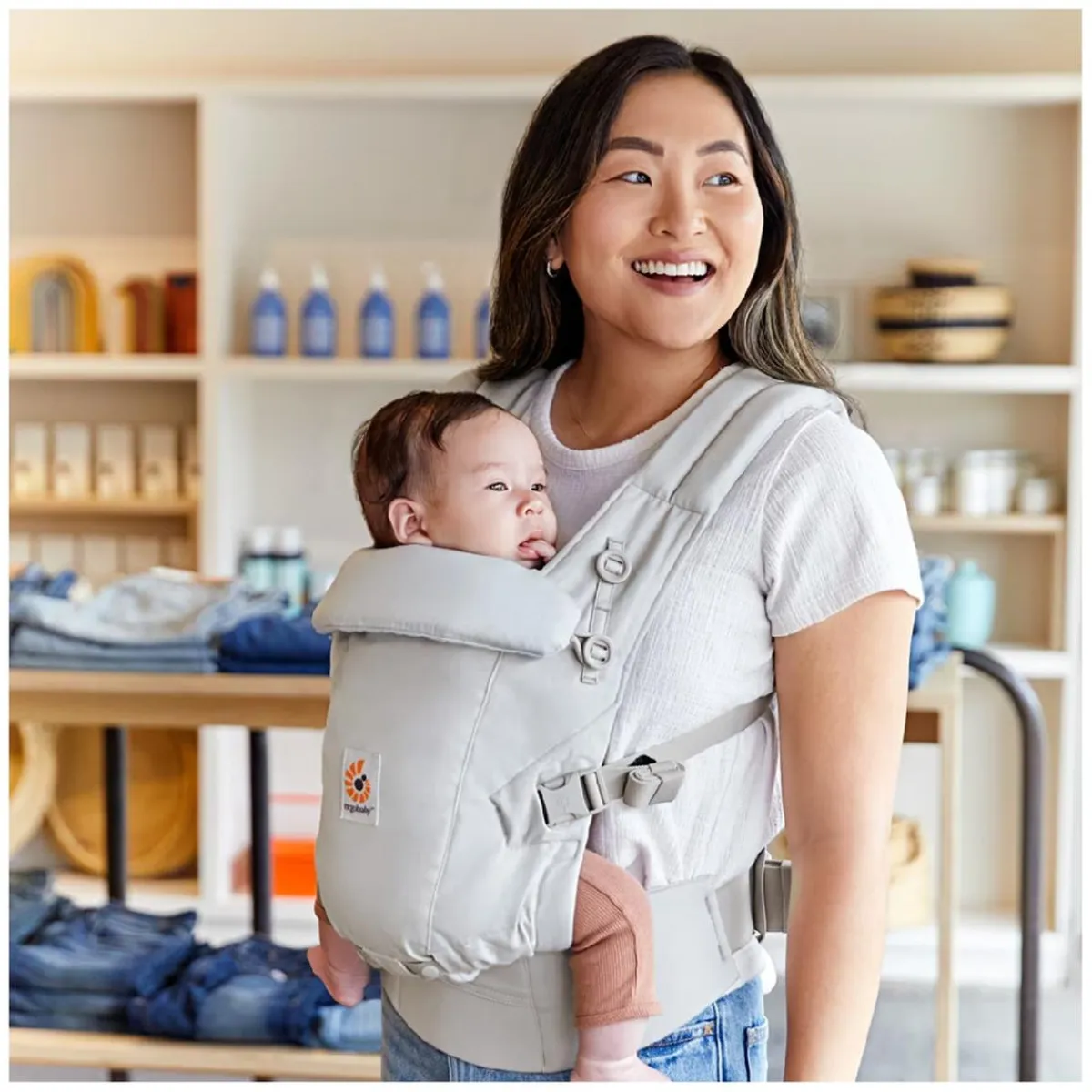 - Mochila portabebés Adapt Soft Touch*ERGOBABY Hot