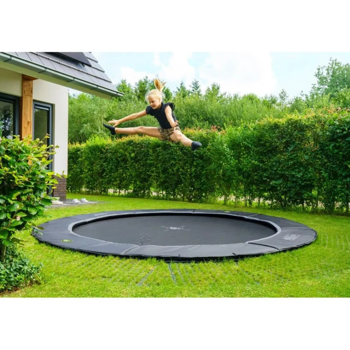 Hot Exit - Cama elástica de suelo Dynamic 305 cm negro con perímetro de seguridad Camas Elásticas