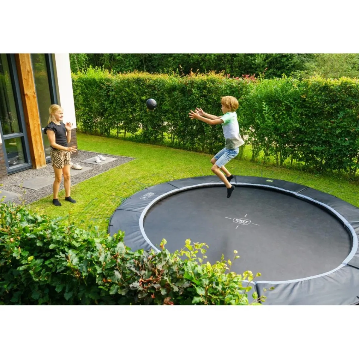 Hot Exit - Cama elástica de suelo Dynamic 305 cm negro con perímetro de seguridad Camas Elásticas