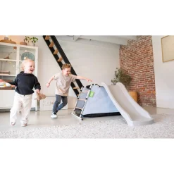 New Exit- Mi primer Área de juego Columpios