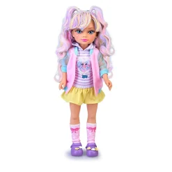 Famosa - Muñeca Charms in Style con accesorios*NANCY Hot