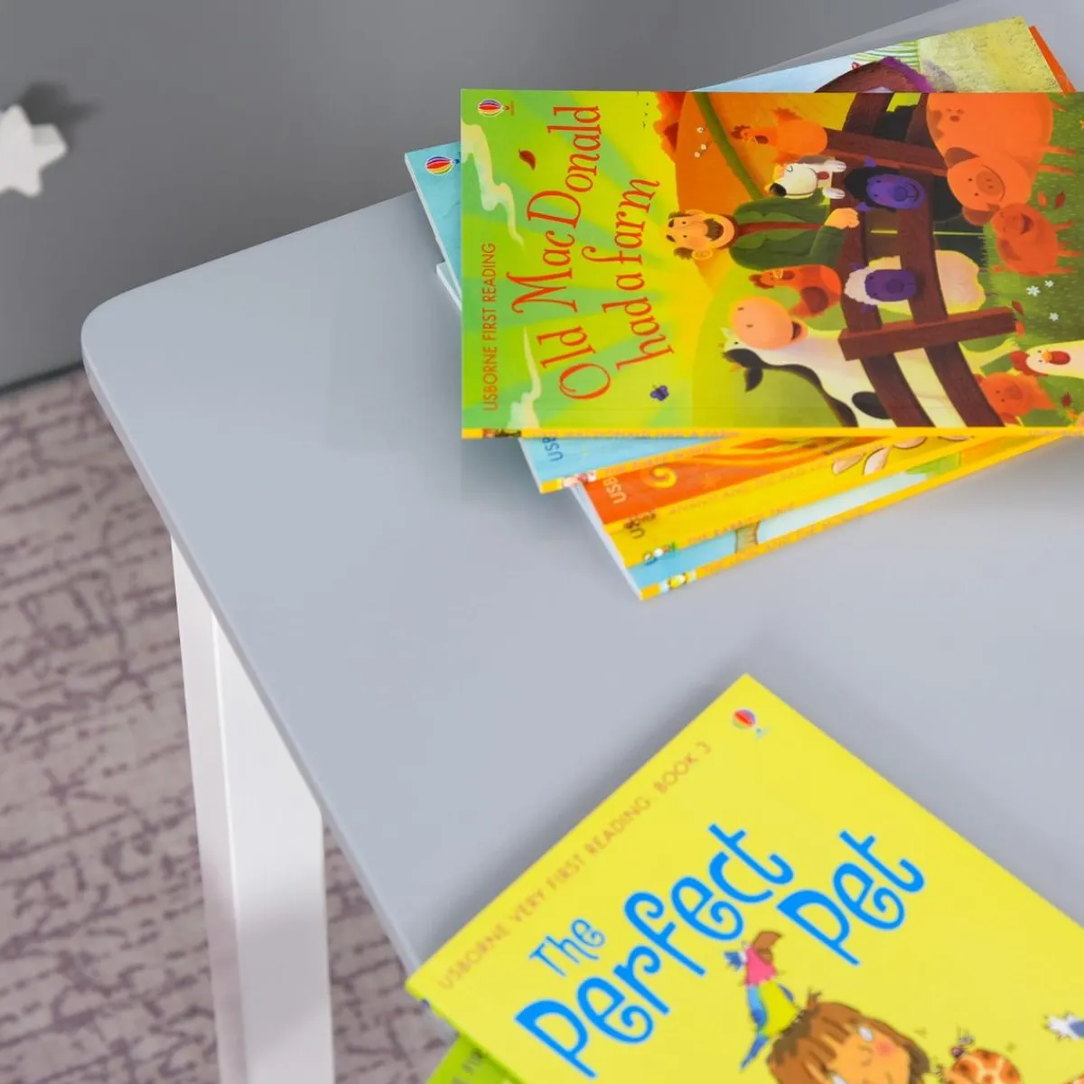 Outlet - Conjunto Infantil Mesa + Banco + 2 sillas madera Estilo De Vida