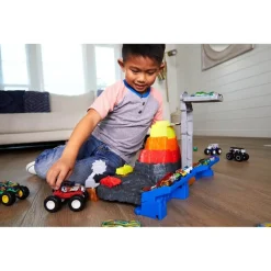 Hot Wheels - Monster Truck Ultimate Crush Yard*MATTEL Online