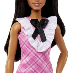 Clearance - Muñeca atlética Fashionista con vestido tartán rosa y accesorios ㅤ Muñecas