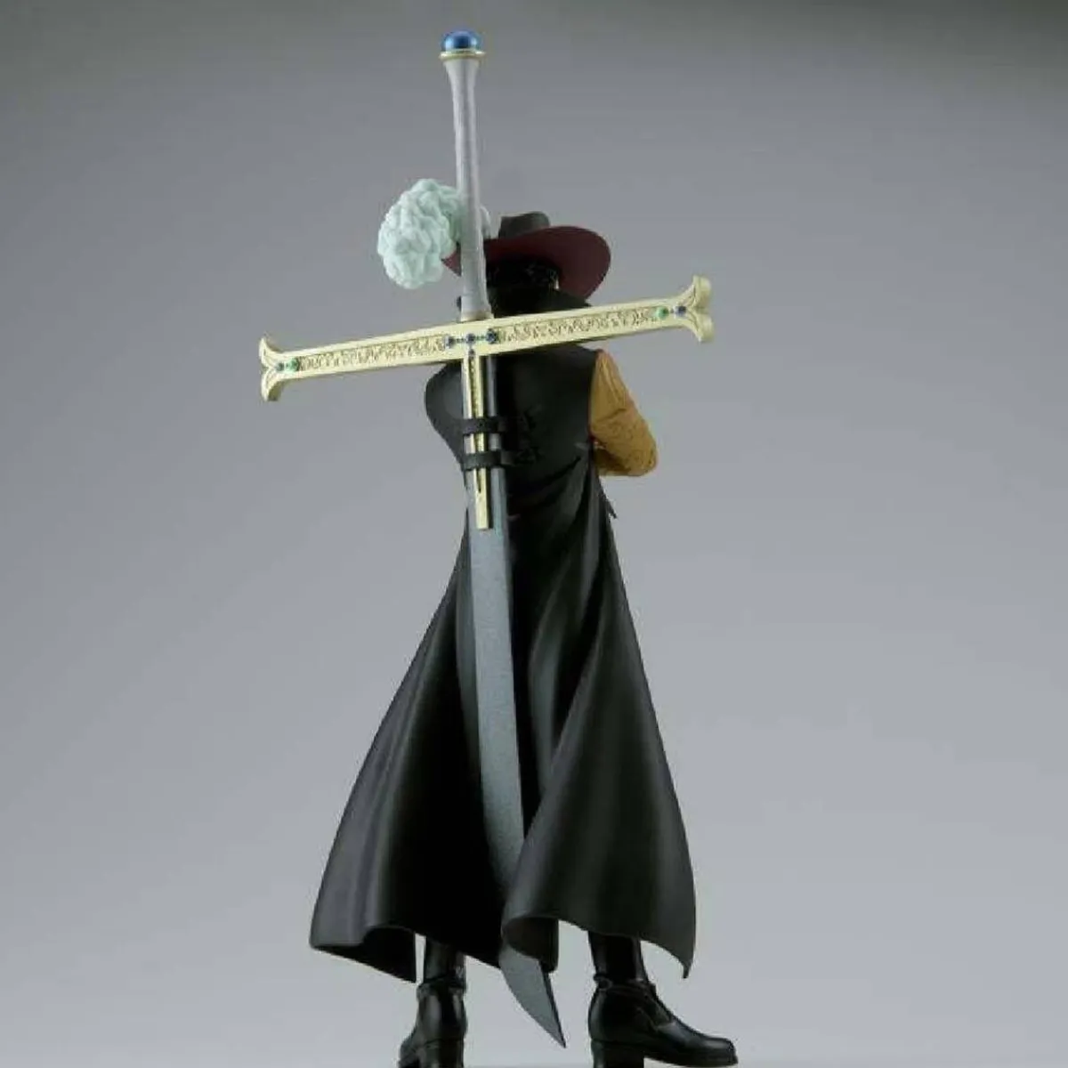 Clearance One Piece - Figura Dracule Mihawk Figuras De Acción