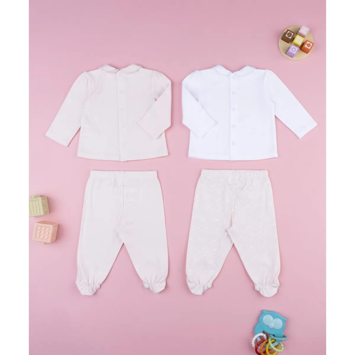 Pack 2 conjuntos de bebé en terciopelo con estampado de conejitos*Prenatal Clearance