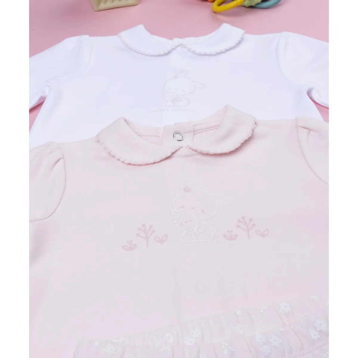 Pack 2 conjuntos de bebé en terciopelo con estampado de conejitos*Prenatal Clearance