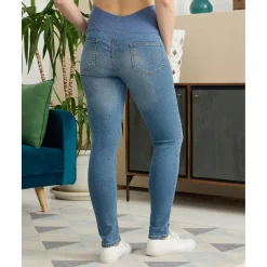 Pantalón premamá en denim elástico con banda alta en la cintura*Prenatal New