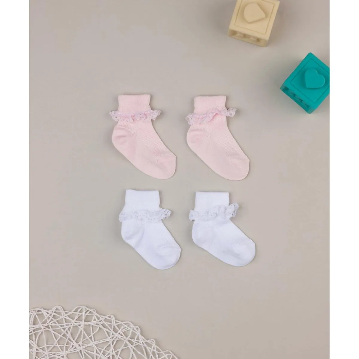 Paquete de 2 pares de calcetines con encaje*Prenatal Clearance