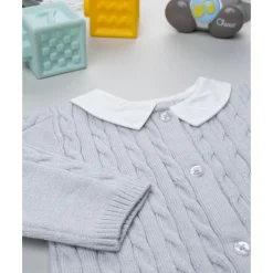 Pijama tricot de bebé en gris con cuello blanco*Prenatal Sale