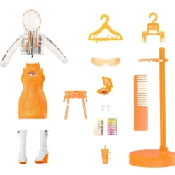 - Michelle St. Charles Muñecas