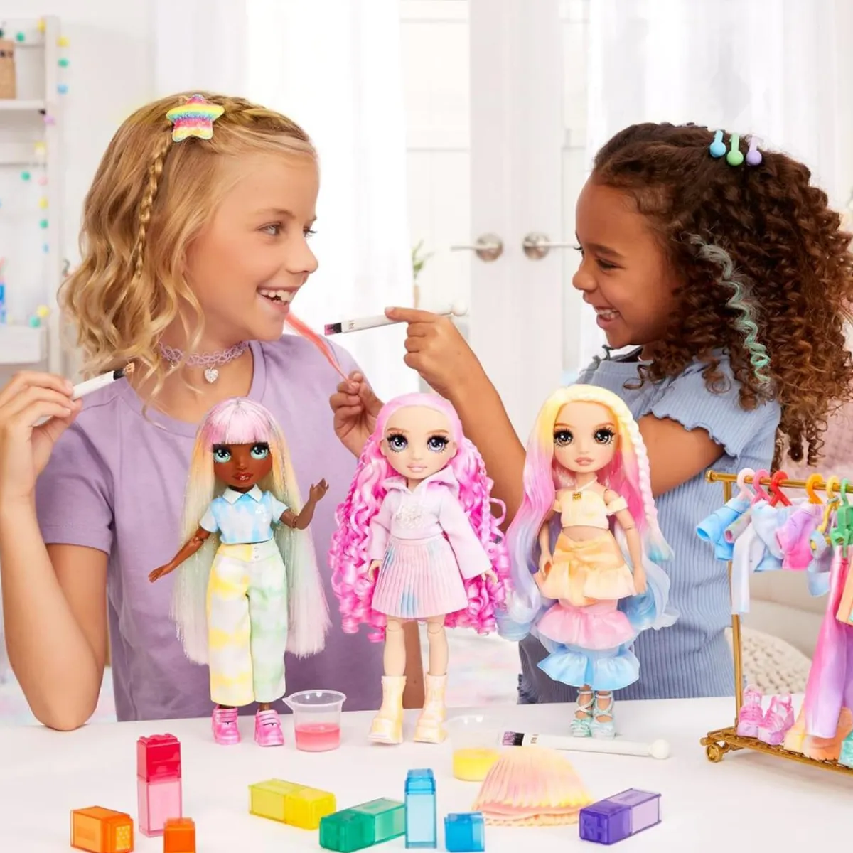 New Rainbow High - Watercolor & Create DIY - Muñeca ojos lavanda Muñecas