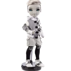 Shadow High - Ash Silverstone*RAINBOW HIGH New