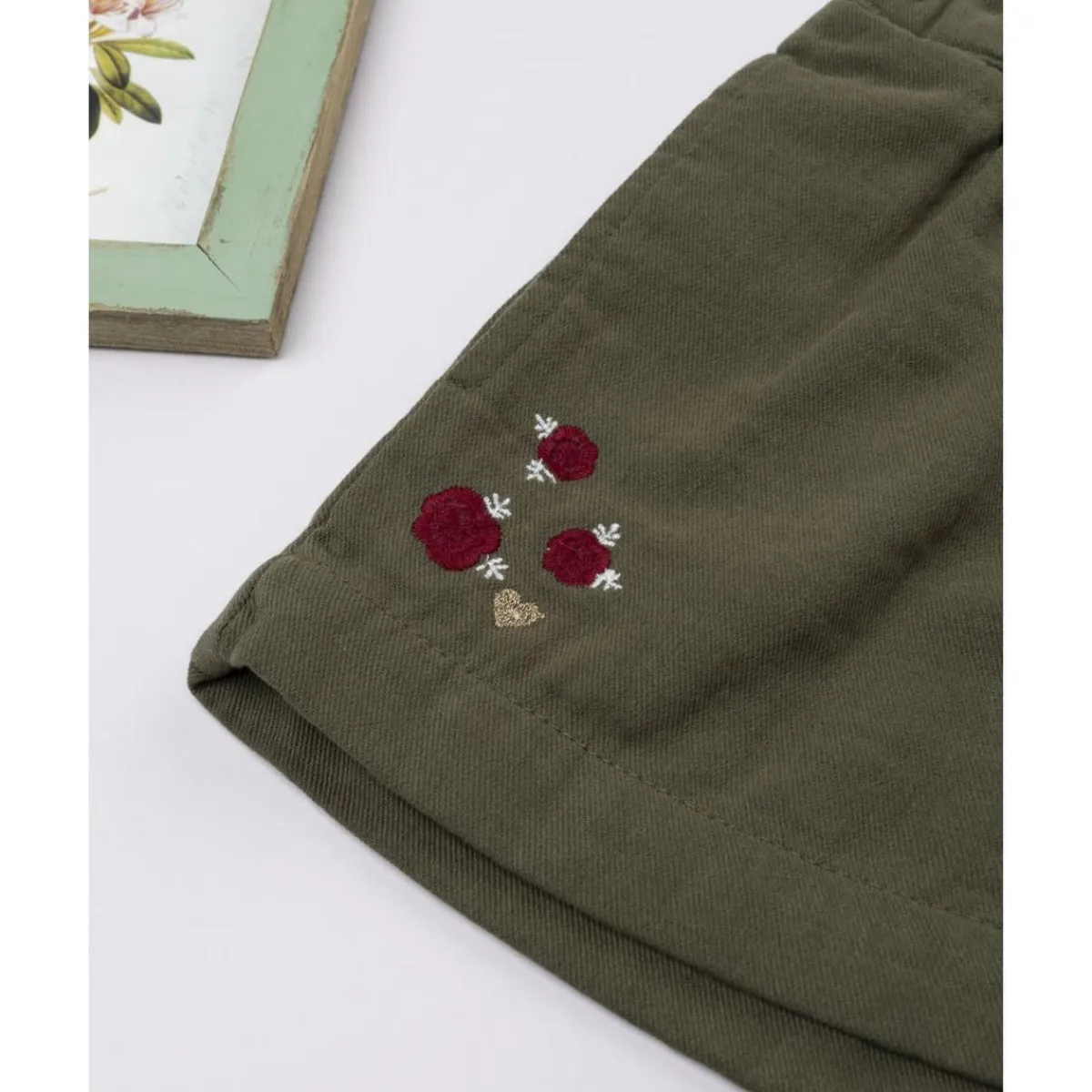 Clearance Shorts verdes de niña con bordados Niña·Niña 2-10 Años|Niña 2-10 Años·Vaqueros, Pantalones Y Petos