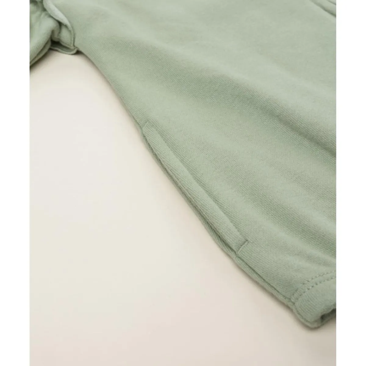 Sudadera verde “Love” para niña*Prenatal Sale