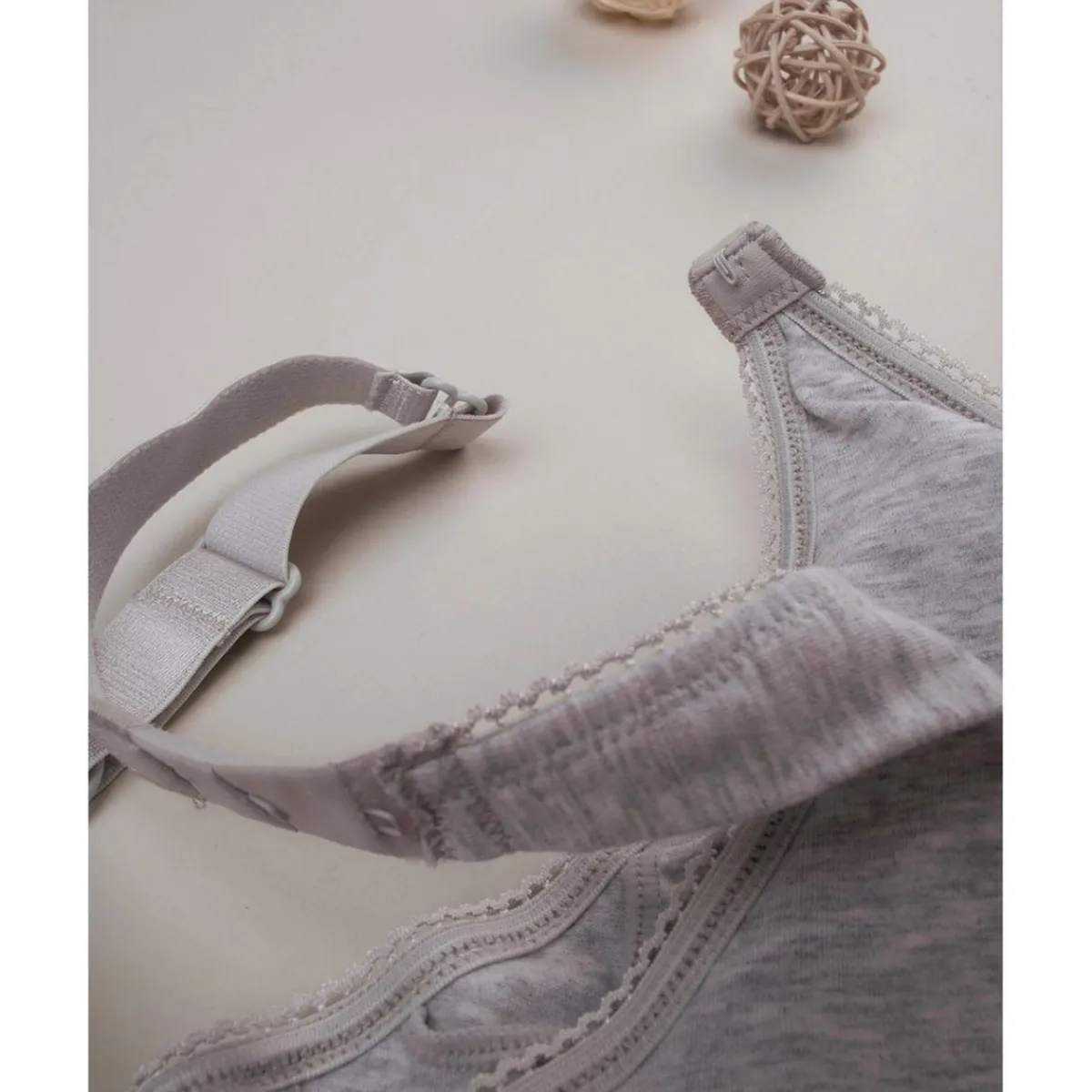 Sujetador de lactancia gris con encaje*Prenatal Online
