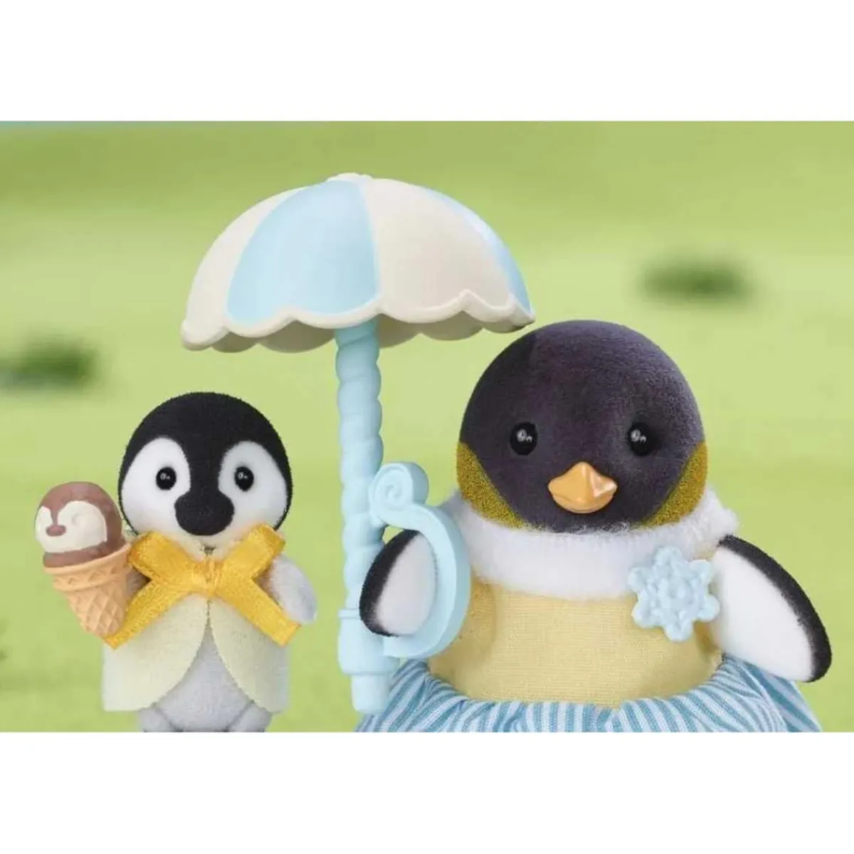 Sylvanian Families - Familia Pingüino: casa de muñecas y paseo familiar*EPOCH PARA IMAGINAR S.L. Discount