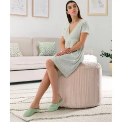 Zapatillas verdes de canalé con pequeño corazón*Prenatal